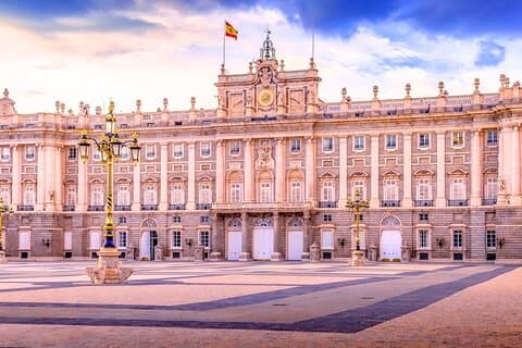 Madrid: Kungliga palatset guidad tur med Skip the Line-biljett