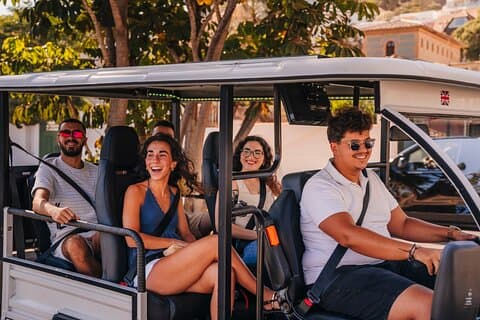 Valencia PRIVATE tour 1 hour explore the city by Tuk and Flow