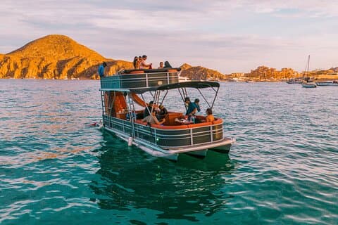 Jacht met glijbaan in Cabo San Lucas | 45 FT Pantoon