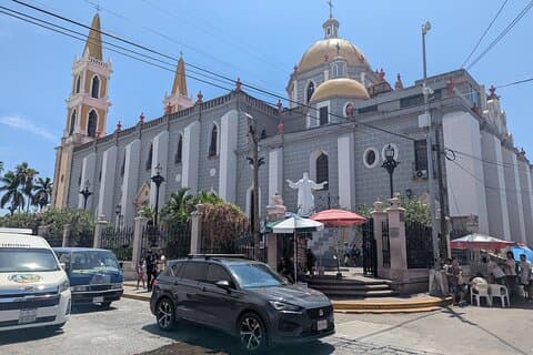 Guided tour of the cathedral and its surroundings
