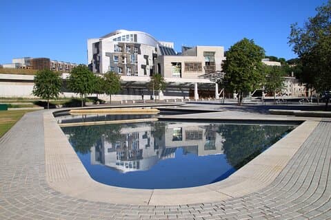 Privérondleiding door het Schotse parlement Edinburgh