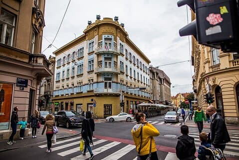 Descubra o passeio a pé de Zagreb e o ritual de café - passeio privado