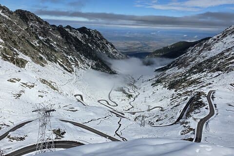 Tour de um dia privado a partir de Bucareste: Fortaleza Dracula & Transfagarasan