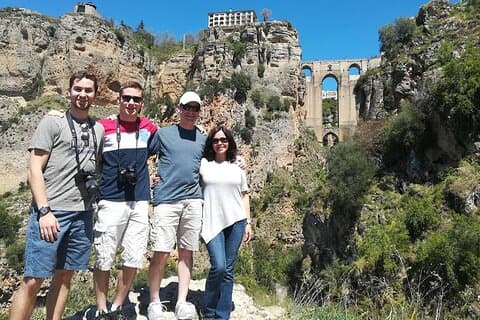 Ronda White Villages Zahara Grazalema Dagstur fra Sevilla