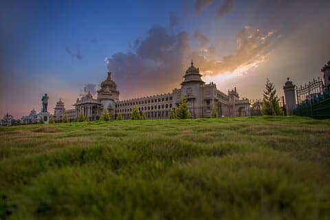 Opplev Bangalores Day Private Sightseeing Tour