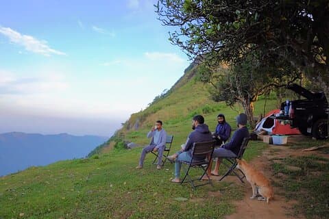 All-Inclusive 2 - dagars Natt Camping Tour på berget från Colombo