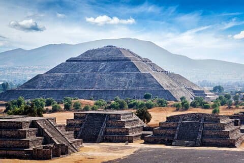 Privédagtour naar Teotihuacán-piramides en Xochimilco