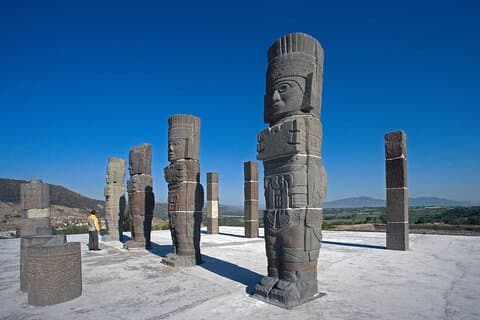 メキシコシティからトゥーラとケレタロへのプライベート日帰り旅行