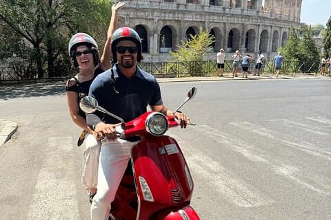 Guided Vespa Tour of Rome – Ride a Vespa with a Local Guide