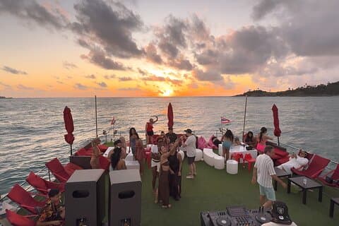Coral e Racha Island Excursão de um dia com a festa de barco e churrasco do pôr do sol