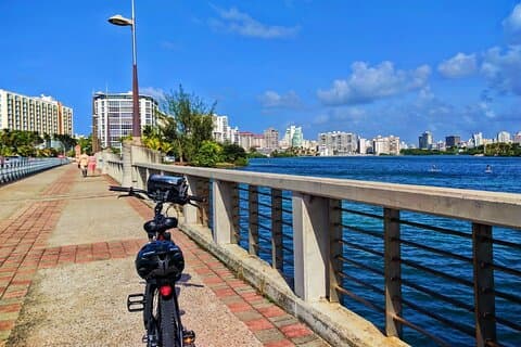Old San Juan Cykel- och historietur med brohoppning