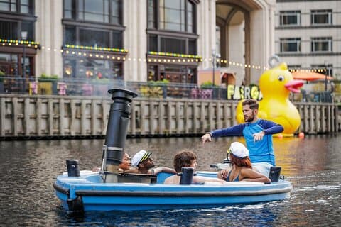 Hot Tub Boat Tour a Londra: il tour più esclusivo di Londra