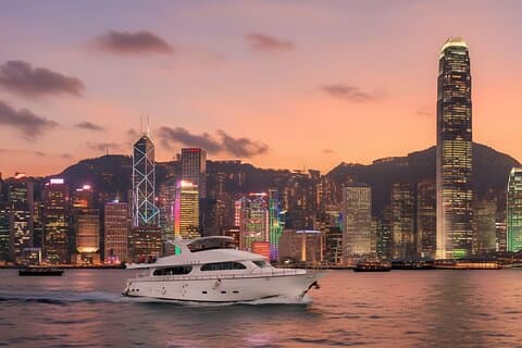 Star Chaser Victoria Harbour Luxury Night Cruise