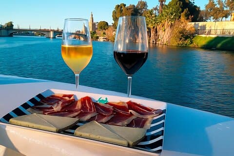 Siviglia: crociera sul fiume Guadalquivir con tapas e bevande opzionali