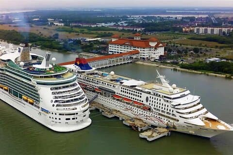 Port Klang Shore Excursion: Kuala Lumpur City & Putrajaya Tour