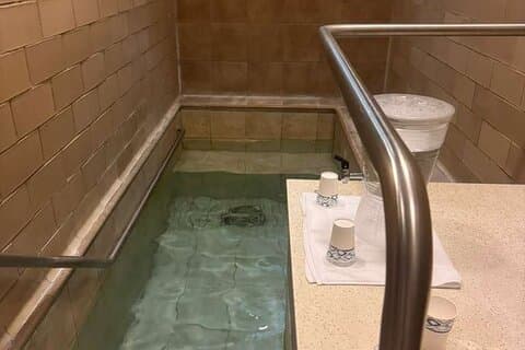 Berkeley Springs: Roman Bath Spa Private Tour with transportation