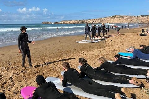 Lezione condivisa di surf in Marocco con pranzo