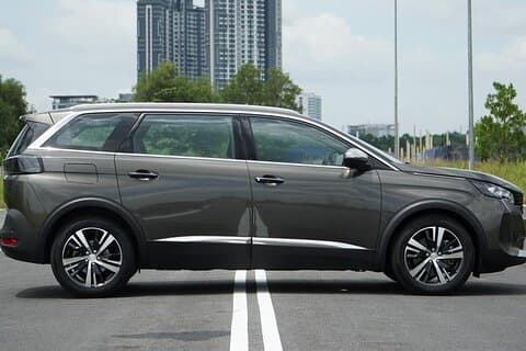Departure Private Transfer from Pointe a Pitre to Pointe a Pitre Airport by SUV