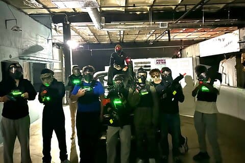 Ultimate full dag Airsoft innendørs arena kampopplevelse
