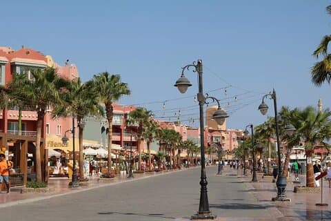 Hurghada Local Heritage Tour with Optional Shopping Stop.