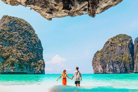Phi Phi Inseln Tour von Phuket mit Mittagessen und Nationalparkgebühr