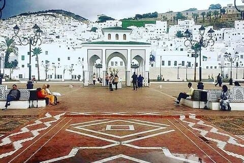 "Private Day Trip: Udforsk Chefchaouen & Tetouan fra Tanger"