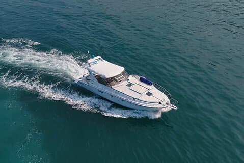 Privat yachttur: 5 timer + 1 gratis med snorkling og strand