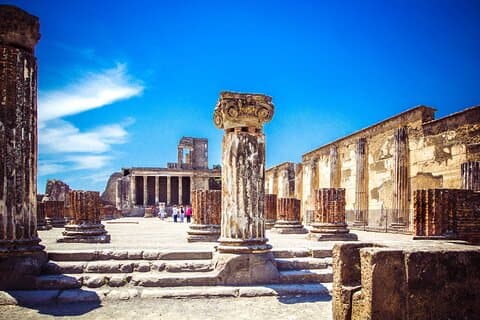 Tour guidato degli Scavi di Pompei con pranzo e degustazione di vini sul Vesuvio
