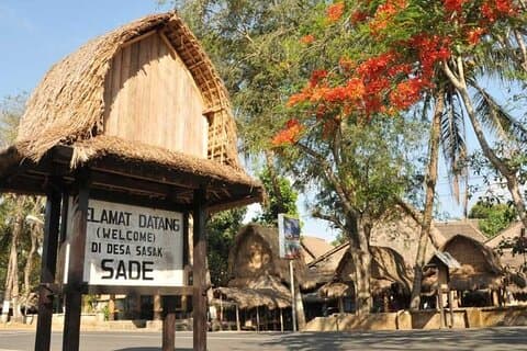 Lombok 2 Day Tour, Culture, Beaches and Gili Snorkeling
