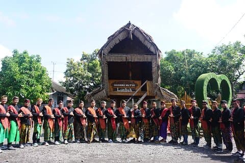 Lombok Private Day Tour with Local Mate