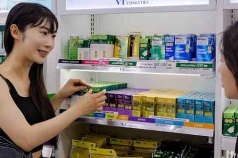美容エキスパートによる美容ショッピングと肌相談