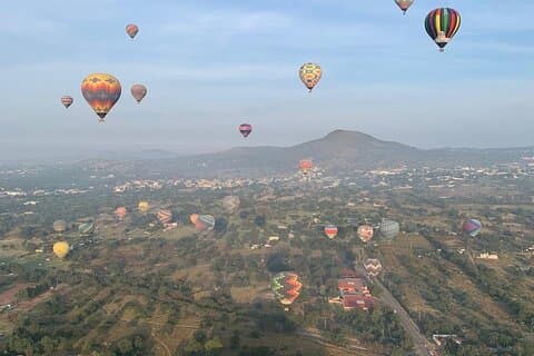 Super Flight in Aerostatic Balloon Teotihuacan