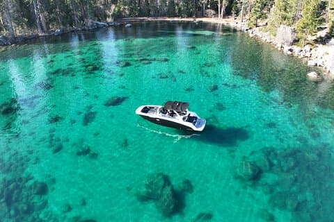 Lake Tahoe Clear Water Private Boat Tour - With Captain