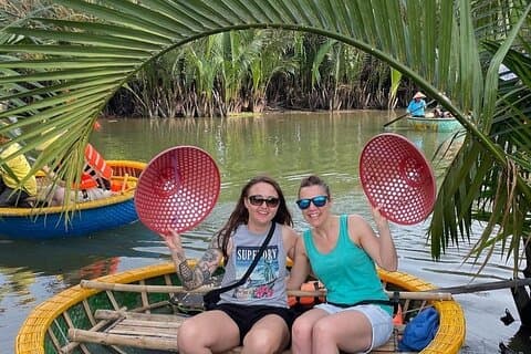 Hoi An Basket Paseo en barco y experiencia en el bosque de coco acuático