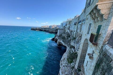 Viaggio privato da Matera ad Alberobello Polignano e Bari