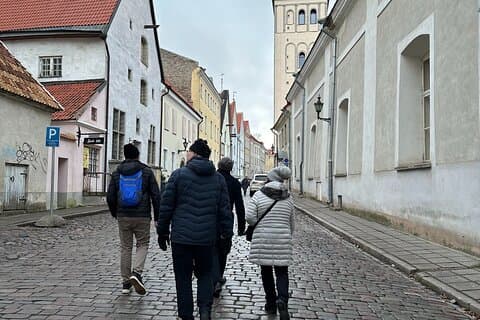 Un tour a pie por el mundo — Desde Tallin