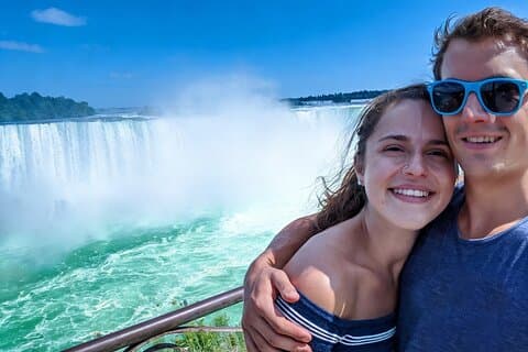 Toronto : Niagara Falls ICONIC i dybden lille gruppe tur med båd