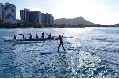 Surfunterricht für Anfänger in Waikiki