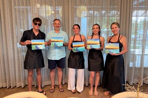 トルトラで一口飲んで絵の具