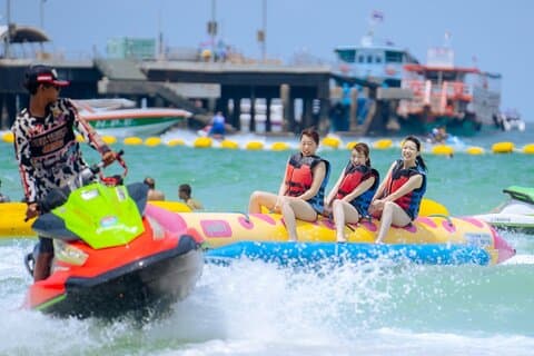 Pattaya Coral Island Speedboat Tour Transfers, Desportos aquáticos, Almoço