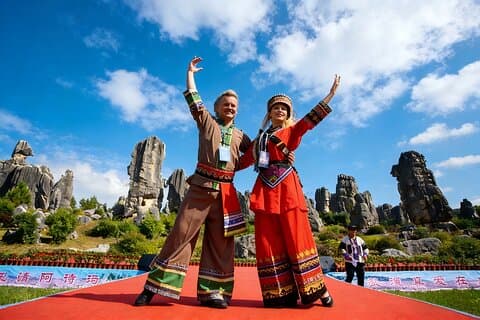 Private Guided Day Tour of Stone Forest and Naigu Stone Forest from Kunming