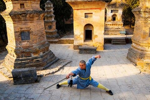2-Day Private Trip to Shaolin Temple and Sanhuang Village Resort from Beijing