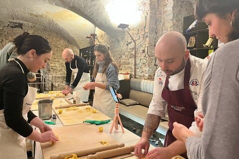 Hands-on Pasta og Tiramisu klasse i et florentinsk palads