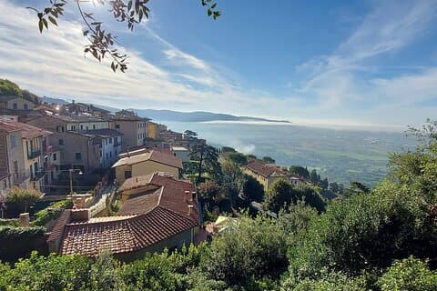 Tour a pie en Cortona