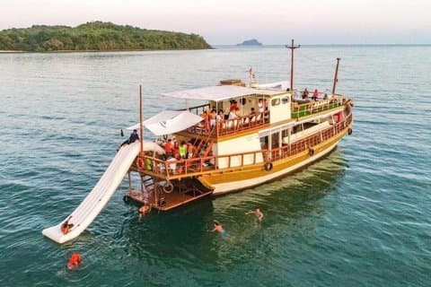 Phang Nga Bay and James Bond Island Sea Canoe Cruise from Phuket