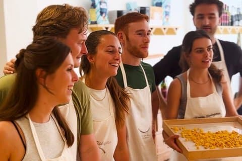 Autentiska handgjorda Tortellini matlagningskurs