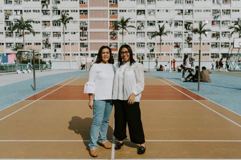 Private Photo Session with a Local Photographer in Hong Kong