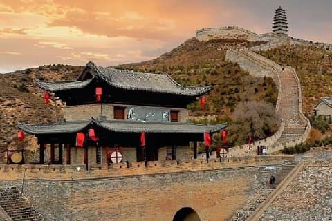 Peking Express Kugelzug nach Yungang Grotten und Mittagessen