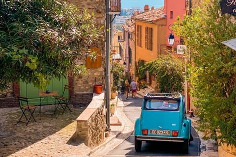 Excursión privada de 2 días a la Riviera Francés en un Vintage 2CV