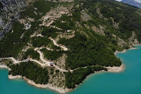 Durres/Golem : Halvdagstur till Bovillasjön och Preza slott